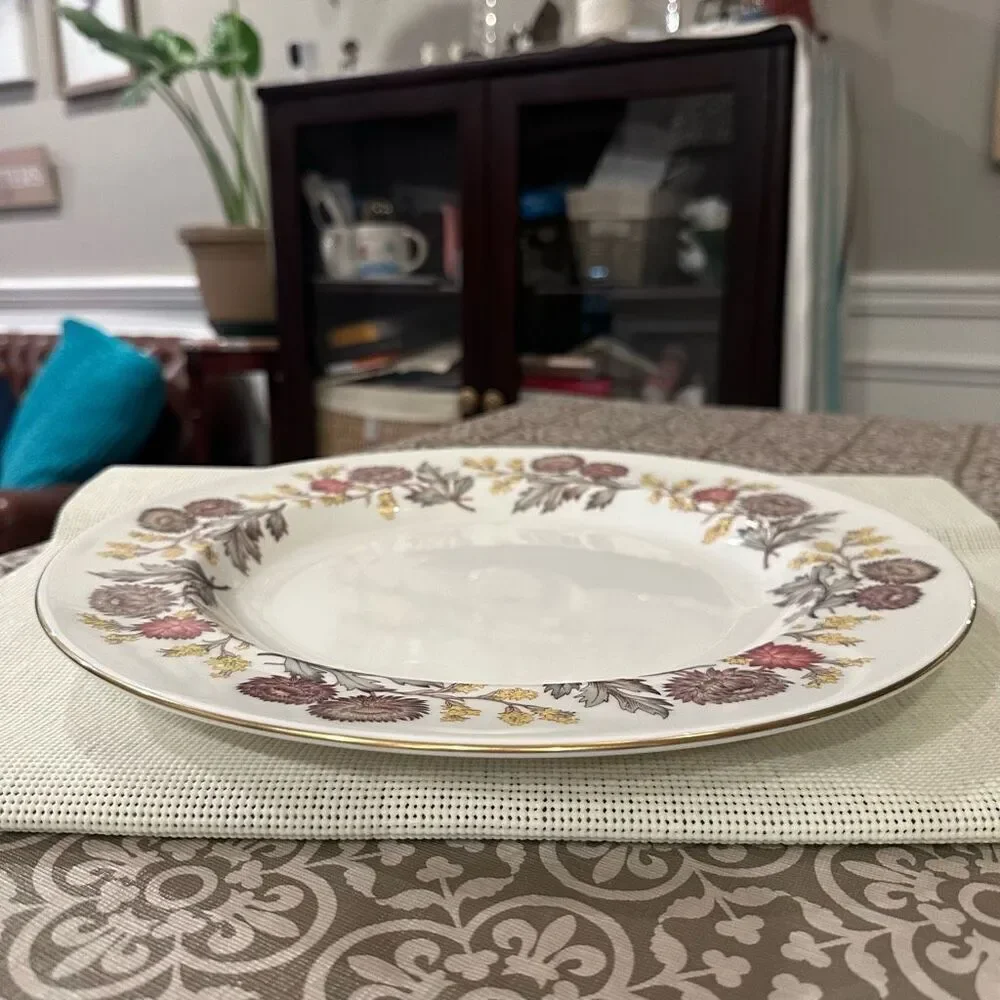 Wedgwood‎ England Linchfield Pattern Fine Bone China Large Round Serving Platter